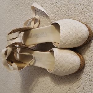 Viscata espadrilles lace up wedges size 9